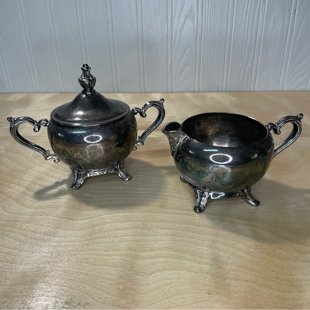 Vintage WM. Rogers Silver Plate Sugar & Creamer Set